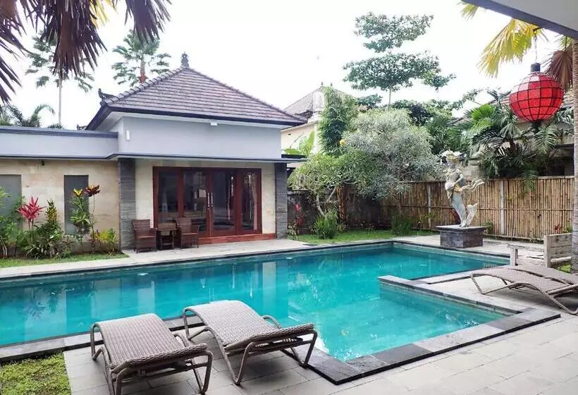 پانسیون Widi Agung Villa   Private Room