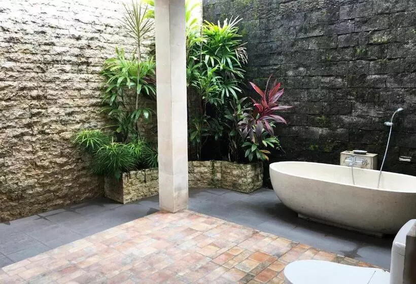 پانسیون Widi Agung Villa   Private Room