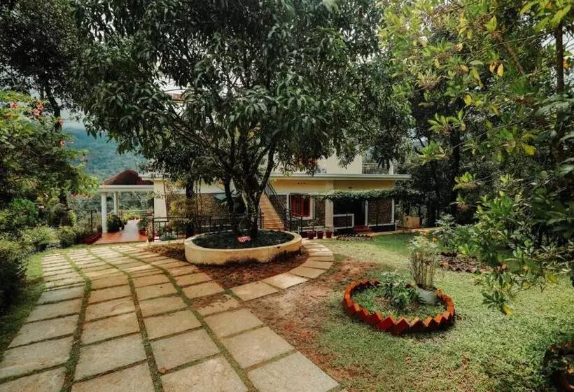 Lomakeskus Ayurgem Ayurveda Yoga And Wellness Retreat Munnar
