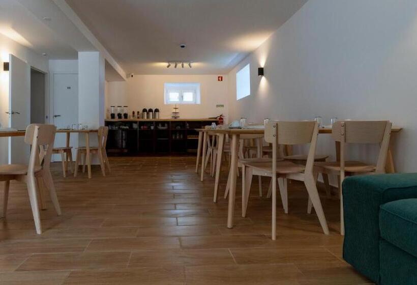 ベッドアンドブレックファースト Come Inn Sintra