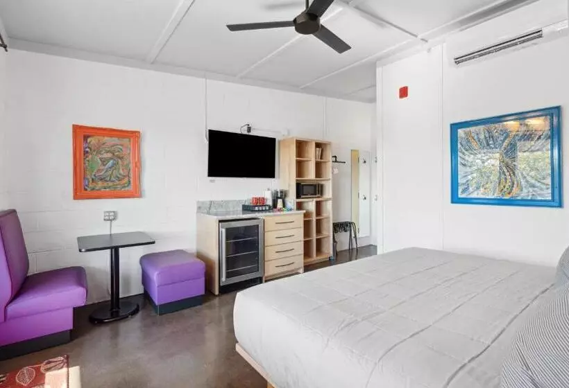 Boutique Vera Hotel In The Heart Of Folly Beach