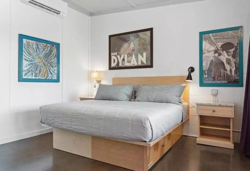 Boutique Vera Hotel In The Heart Of Folly Beach