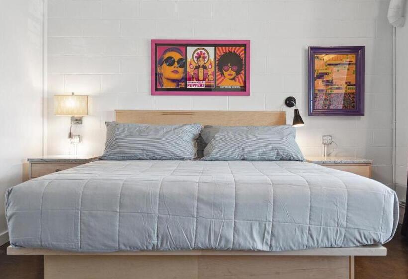 Boutique Vera Hotel In The Heart Of Folly Beach