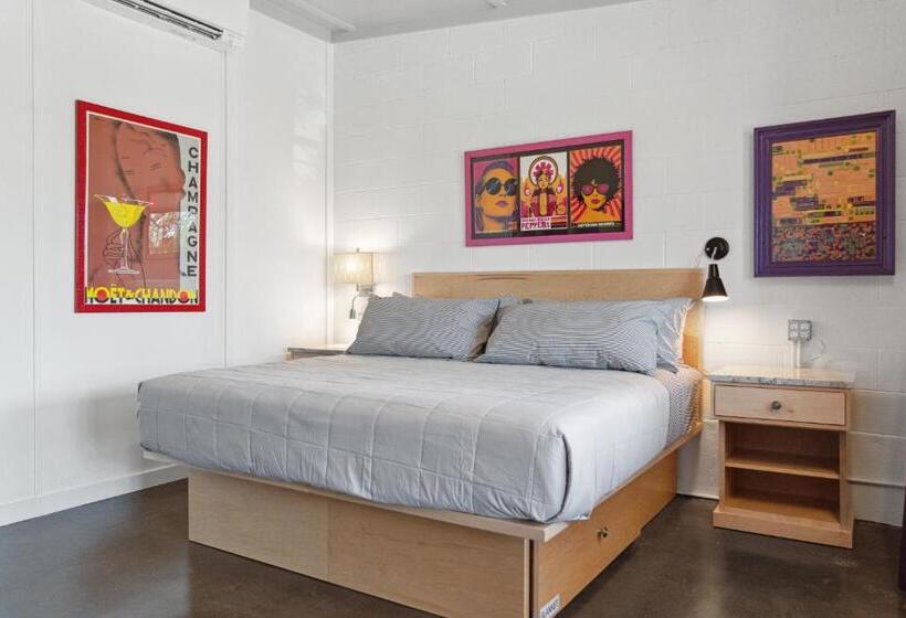 Boutique Vera Hotel In The Heart Of Folly Beach