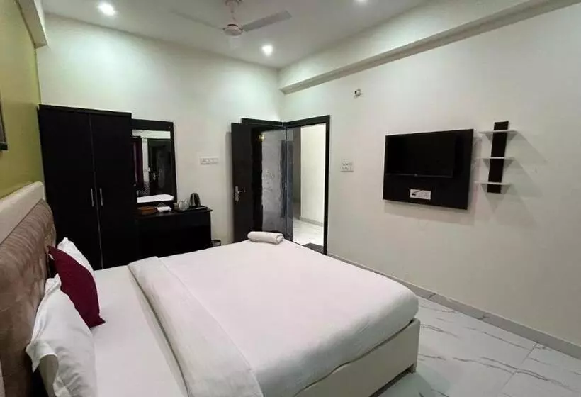 ホテル Archana Home Stay