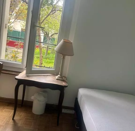 ペンション All Room Paris Ouest Colombes