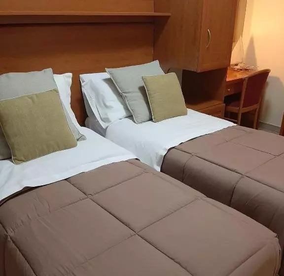 Majatalo Laranda Rooms