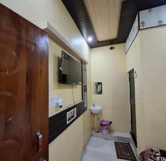 Majatalo Subhadra Guest House Ayodhya