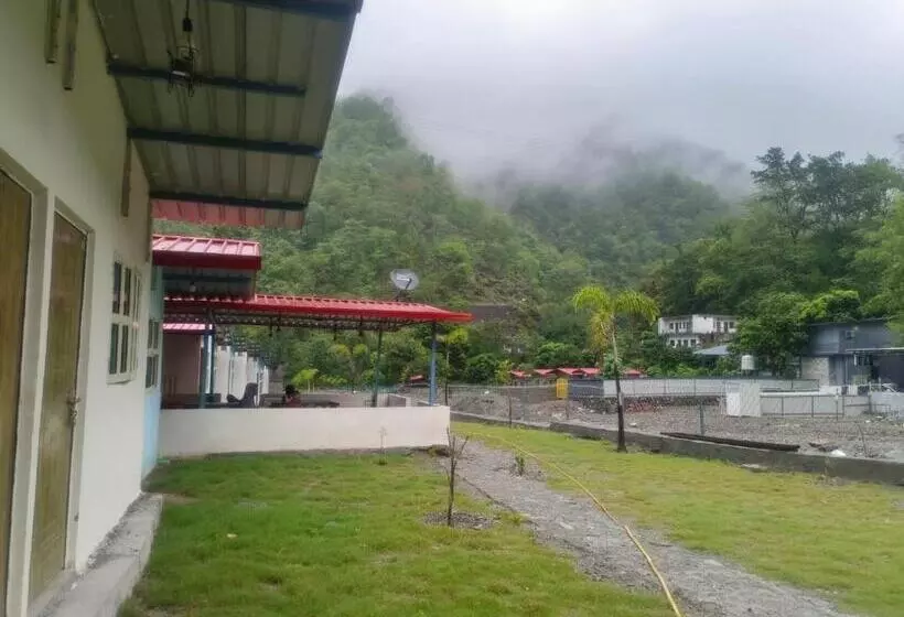 Shivanjalriverresort