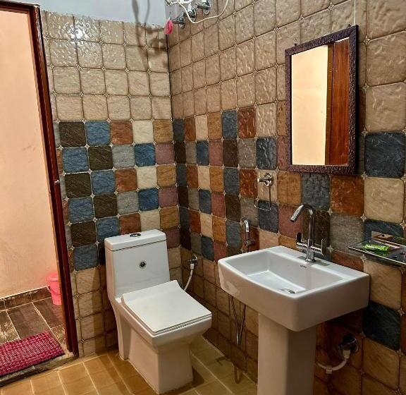 Shivanjalriverresort