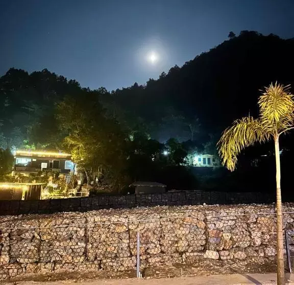 Shivanjalriverresort