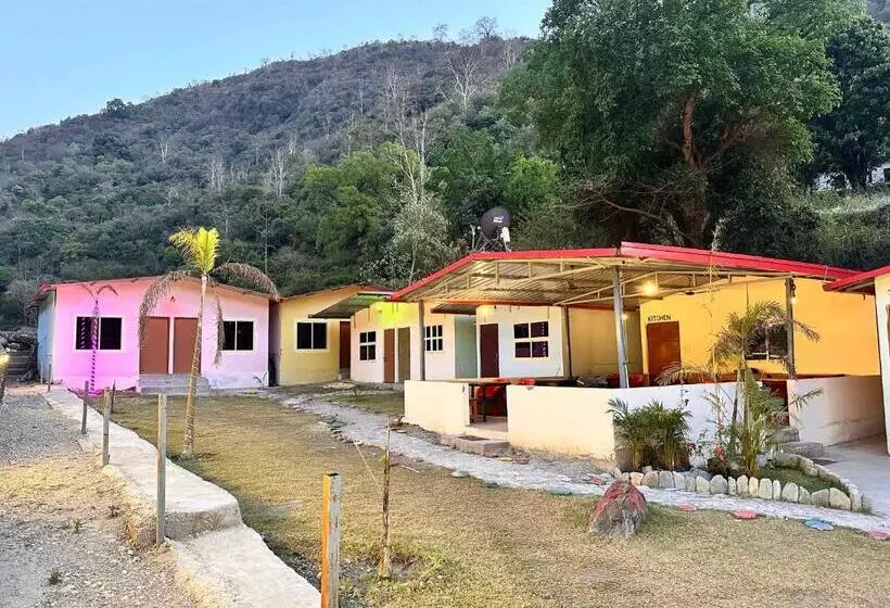 Shivanjalriverresort
