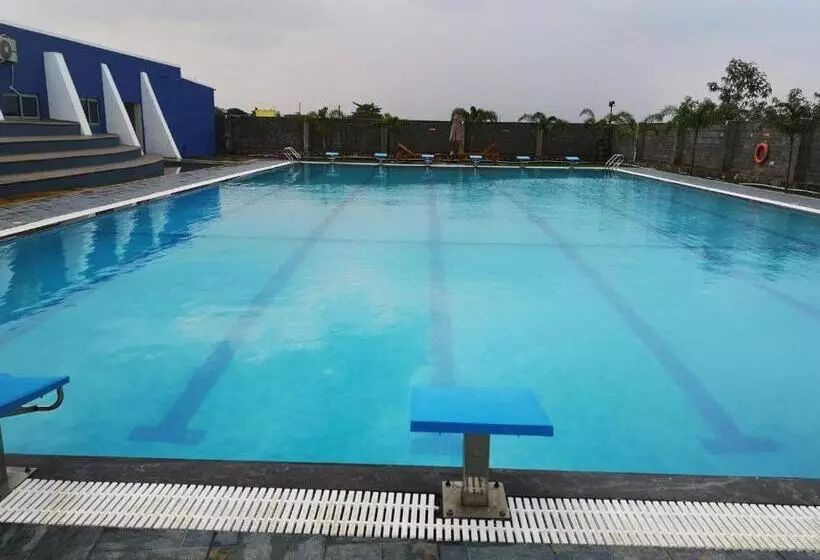 Silver Stone Park Resort, Kovilpatti