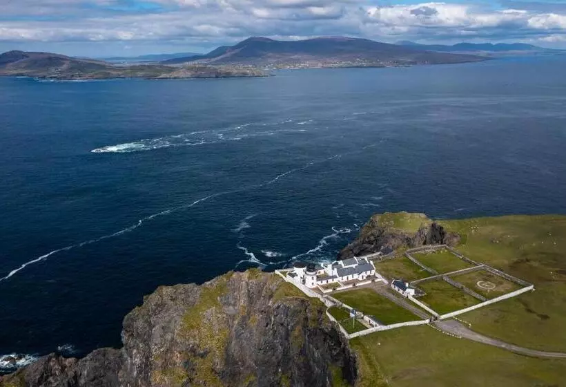 Aamiaismajoitus (B&B) Clare Island Lighthouse