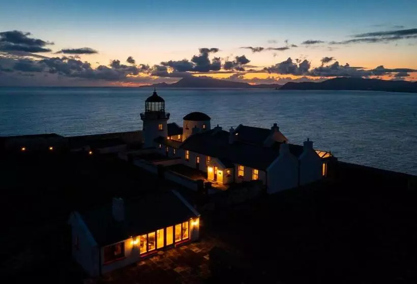 Aamiaismajoitus (B&B) Clare Island Lighthouse