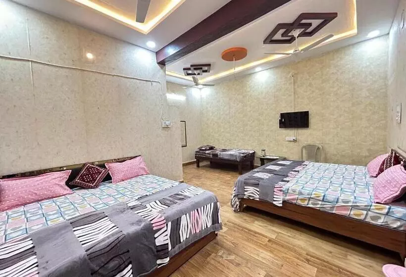 تختخواب و صبحانه Rooms 4u 7db 2sb 16 Guests
