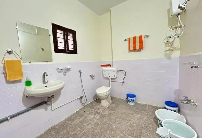 تختخواب و صبحانه Rooms 4u 7db 2sb 16 Guests