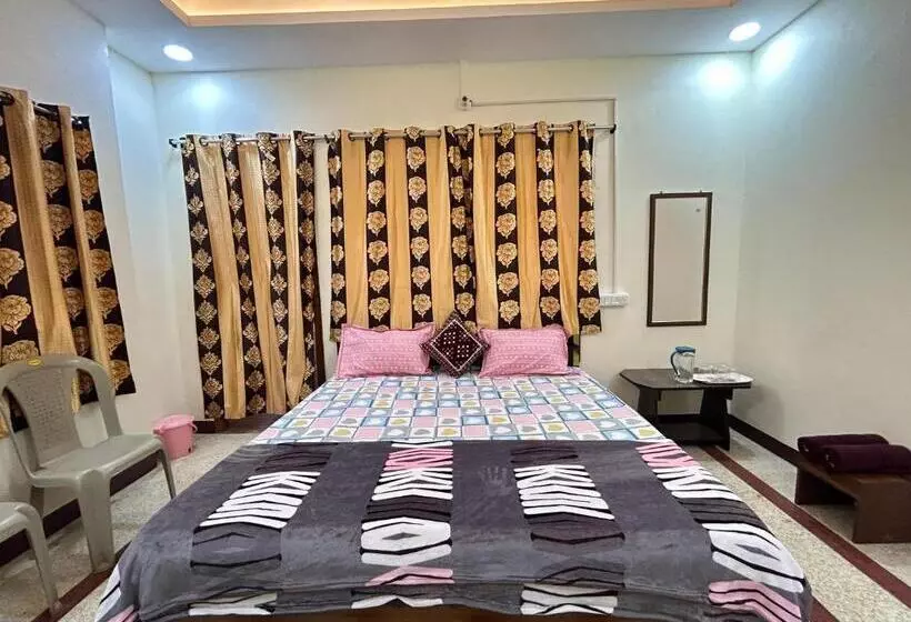 تختخواب و صبحانه Rooms 4u 7db 2sb 16 Guests
