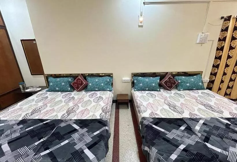 تختخواب و صبحانه Rooms 4u 7db 2sb 16 Guests