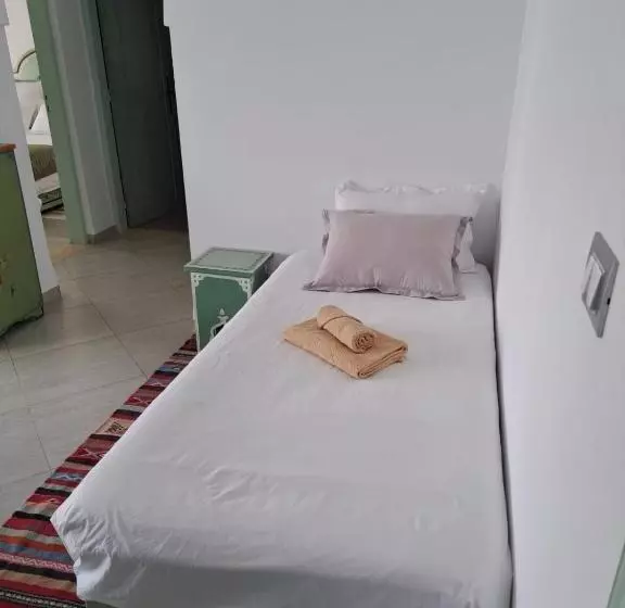 Aamiaismajoitus (B&B) Villa Izabelles