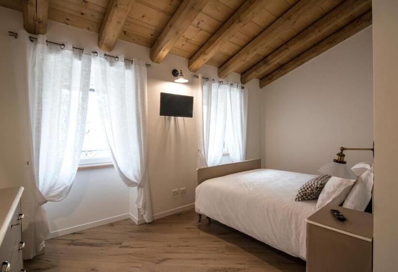 مبيت وإفطار Villa Mariolino