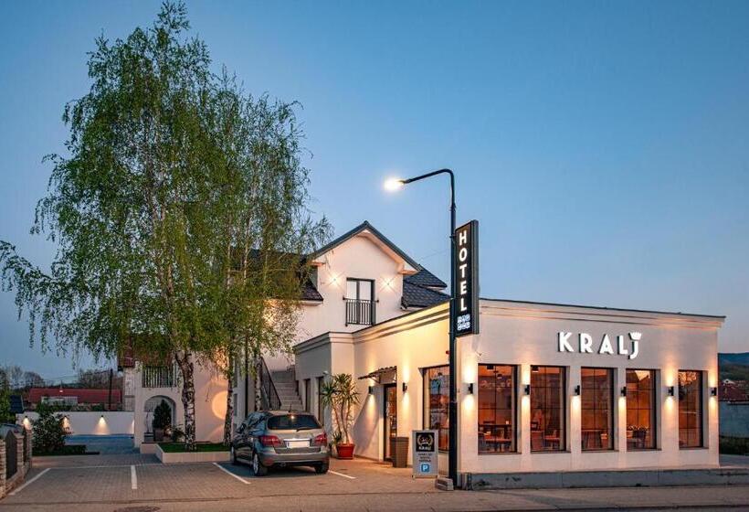 هتل Kralj