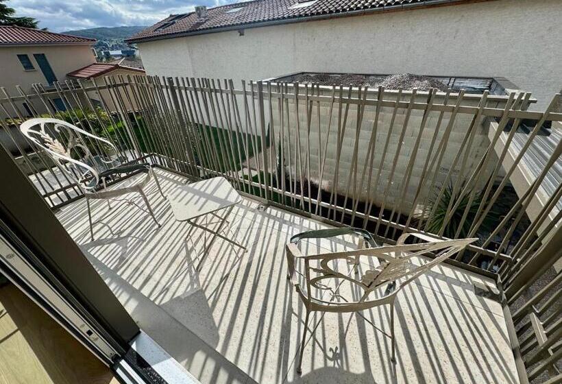 Пансион Suite Avec Balcon, Kitchenette équipée, Douche, Baignoire, Wc Et Bureau