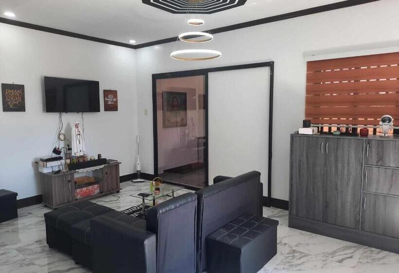 Bed and Breakfast A.c.e Transient And Floating Cottages