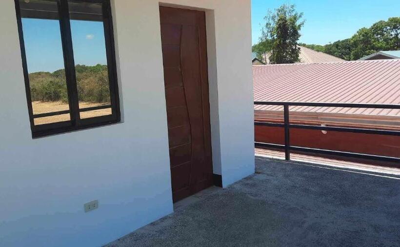 Bed and Breakfast A.c.e Transient And Floating Cottages