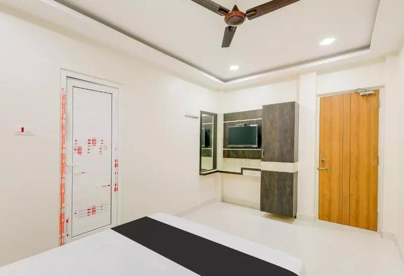 Hotelli Collection O Vijay Residency