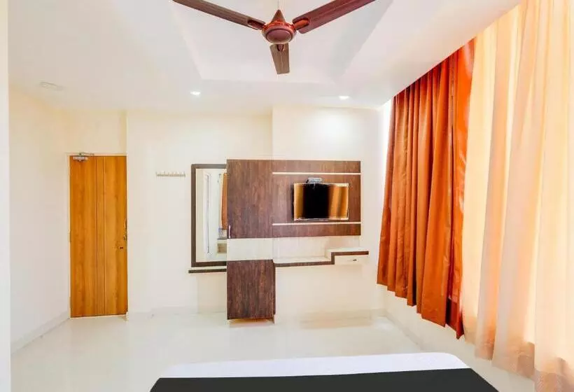 Hotelli Collection O Vijay Residency