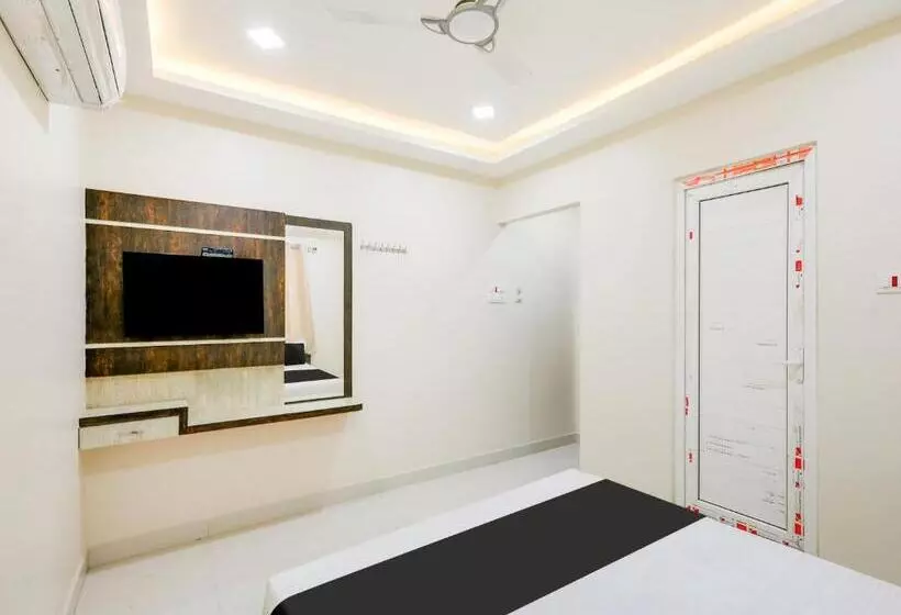 Hotelli Collection O Vijay Residency