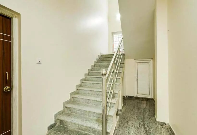 Hotelli Collection O Vijay Residency