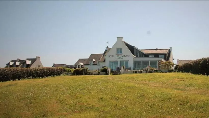 Hotelli Hôtel Restaurant Des Iles