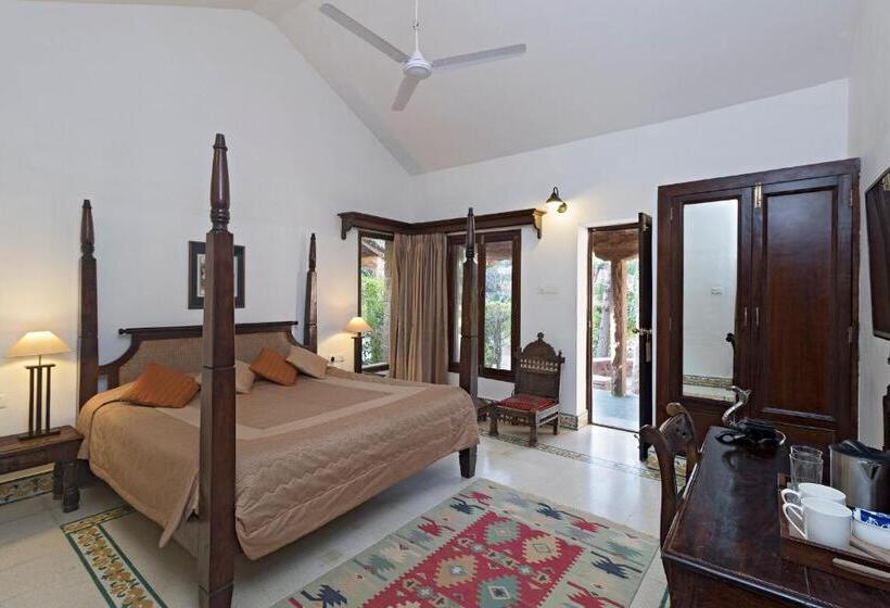 בית מלון כפרי Manvār Shergarh, The Desert Resort