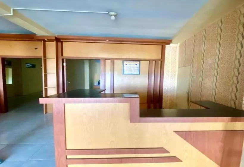 Hotelli Oyo 93817 Vera Guesthouse