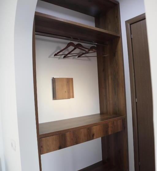 هتل Pamja E Qyteteve