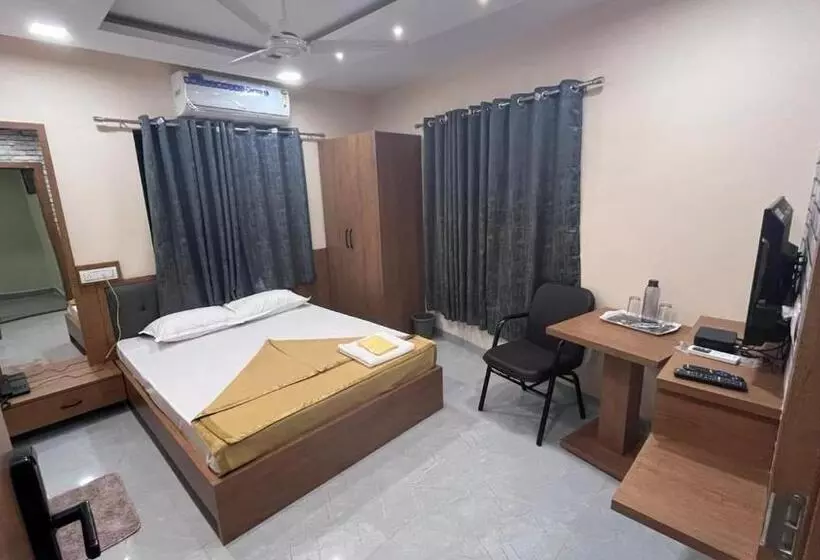 Hotelli Paradise Inn