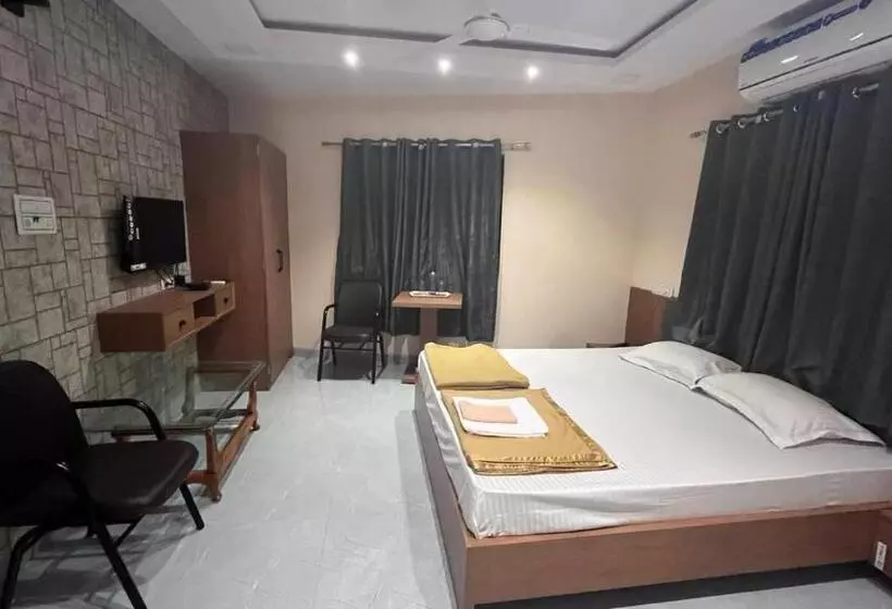 Hotelli Paradise Inn