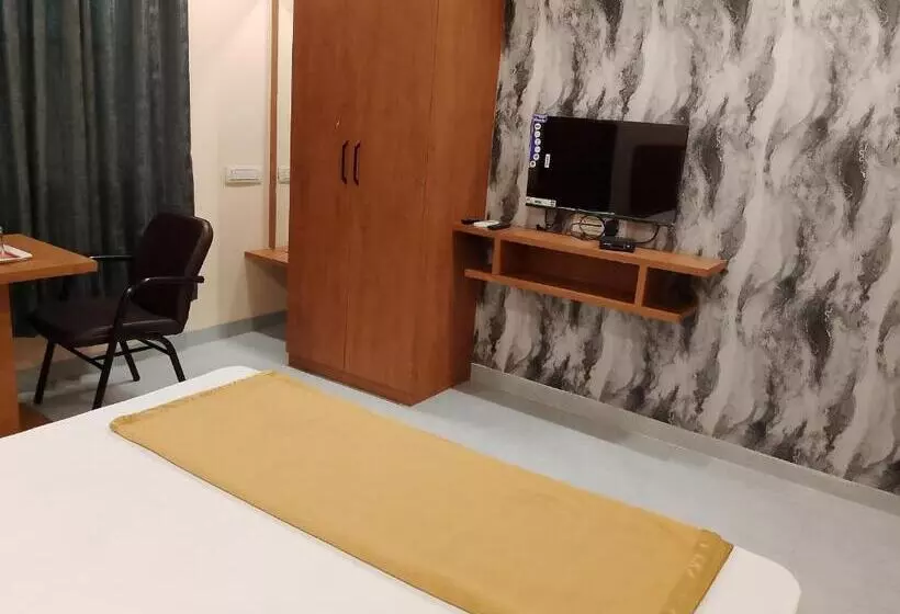 Hotelli Paradise Inn