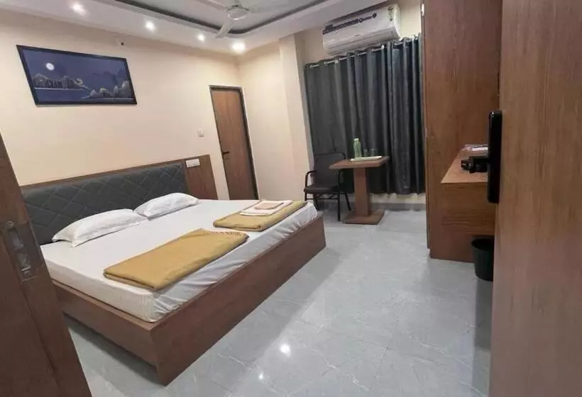 Hotelli Paradise Inn