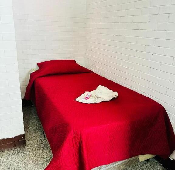 هتل Royal Palace Hostal