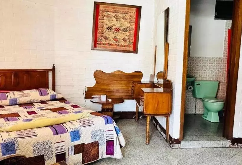 هتل Royal Palace Hostal