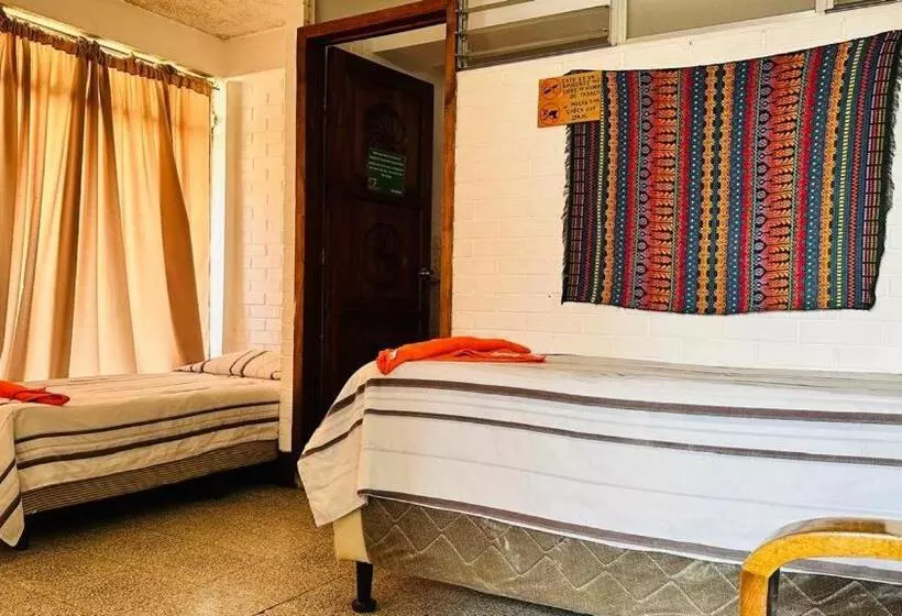 هتل Royal Palace Hostal