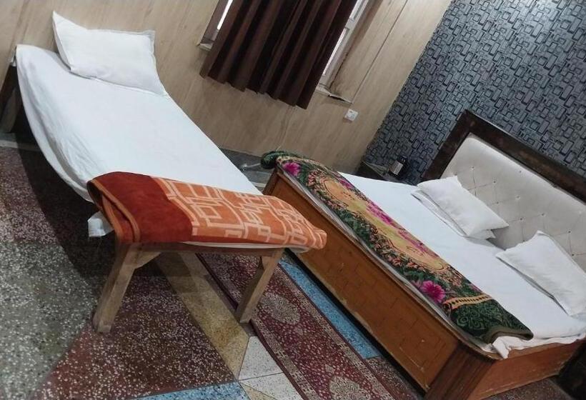 酒店 Somnath Residency Radhe Nikunj