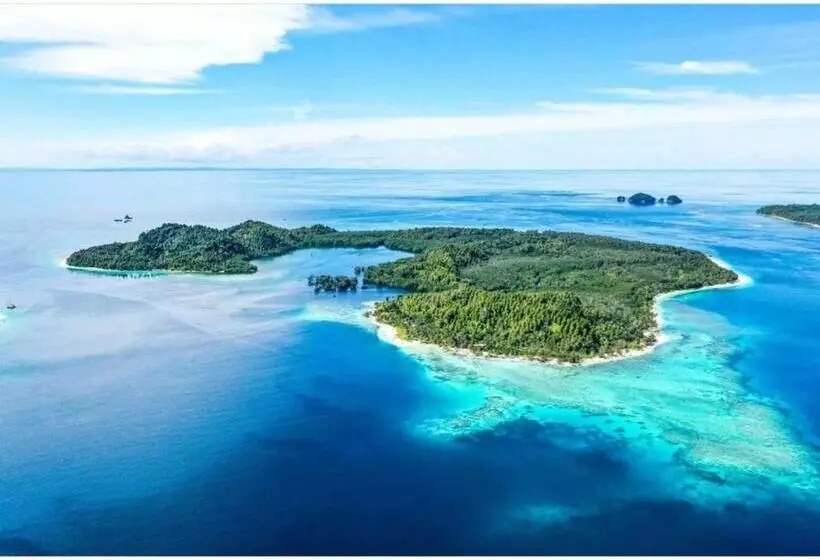 ホテル Sunset Surfing Villas Mentawai