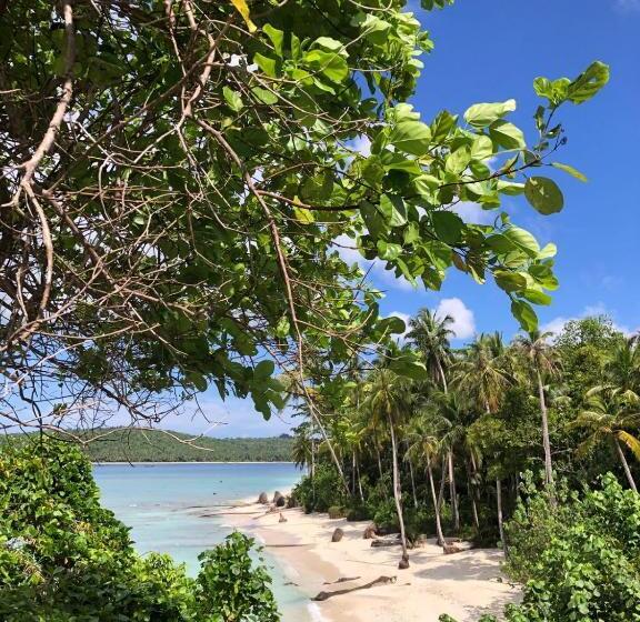 Otel Sunset Surfing Villas Mentawai