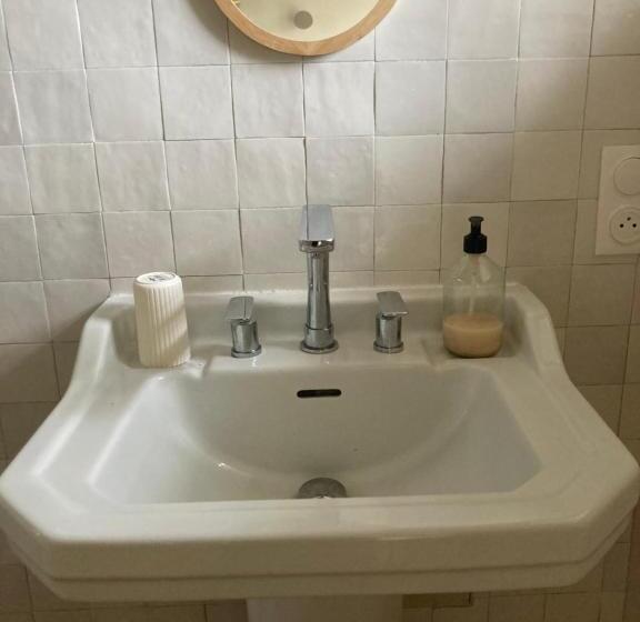 بنسيون La Mini Maison Des Bords De Seine