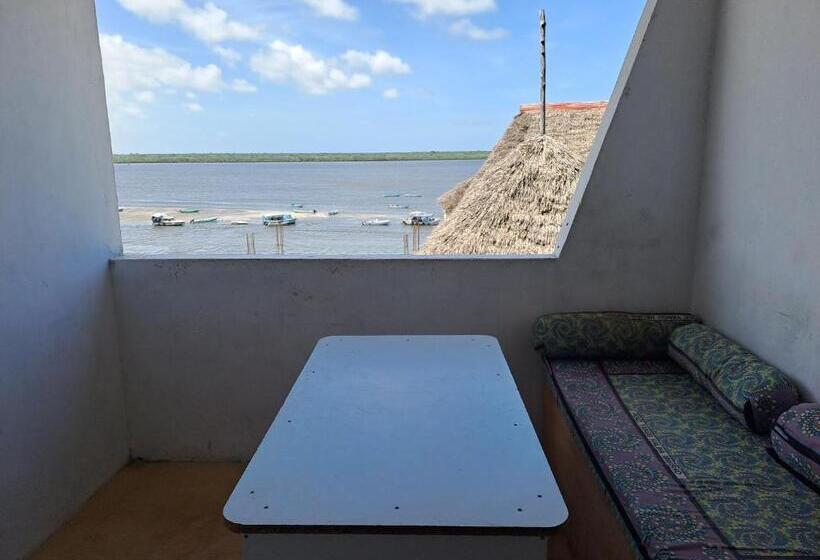 پانسیون Roof Top Private House