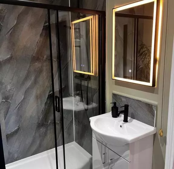 Aamiaismajoitus (B&B) Carnbore House Bnb